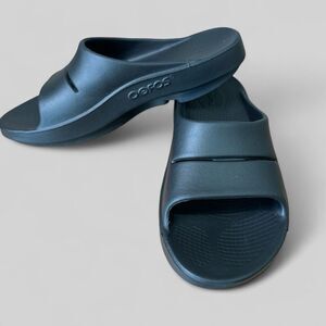 OOFOS Recovery Sandals Slides Black Comfort Cushion Womens 9 M7